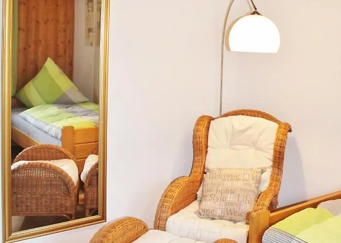 Fischer Cafe Hotel *